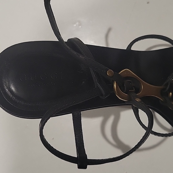 authentic, vintage Gucci heels bought in 2003 and worn about 4 times. size 9.5B - Picture 10 of 11